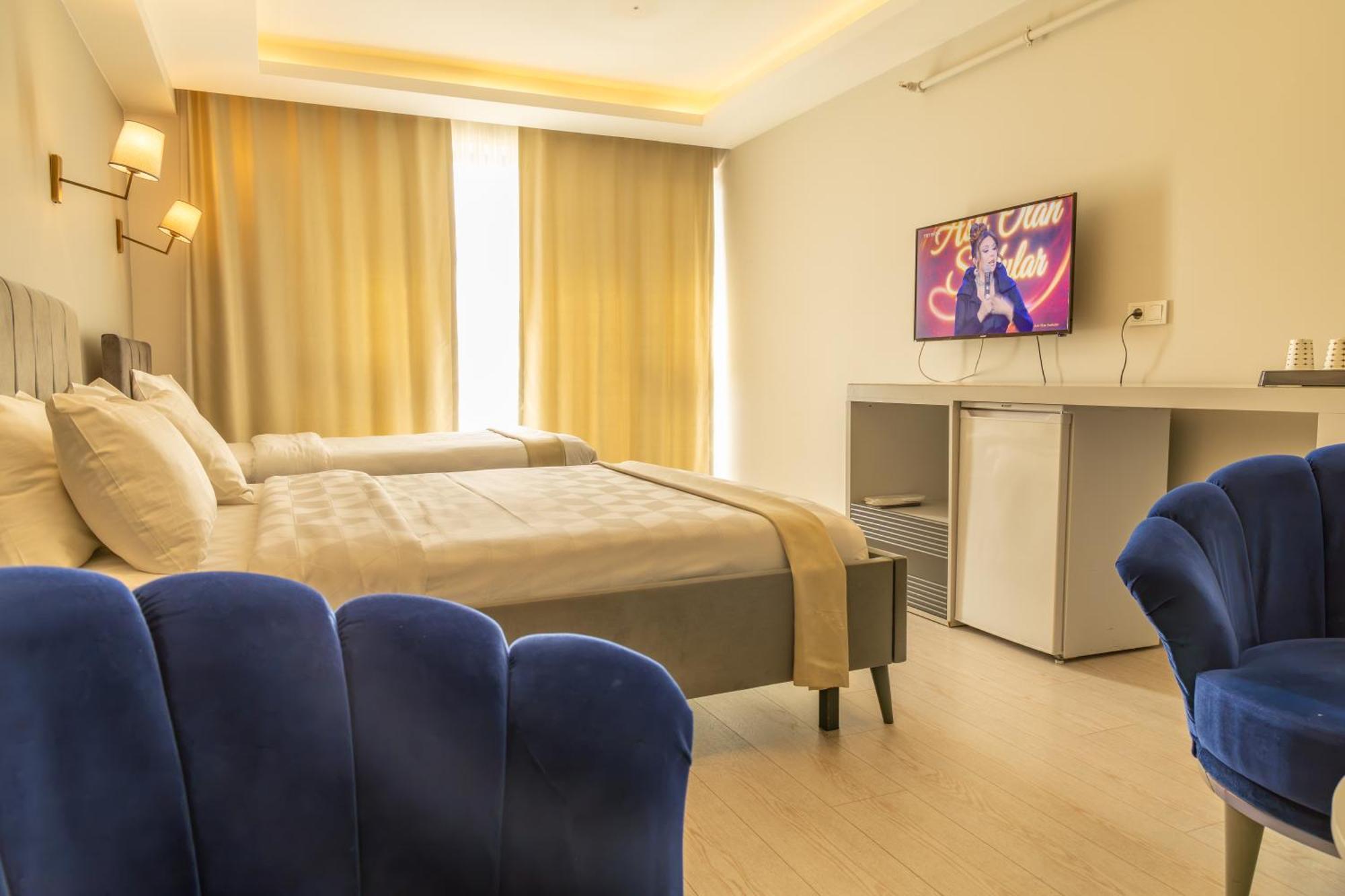 Deluxe Triple Room